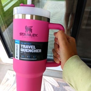 40 oz Stanley Quencher Azalea